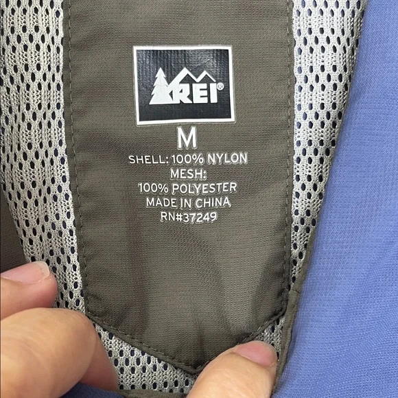 Rei Outdoors  Button-Up Shirt - Picture 6 of 9